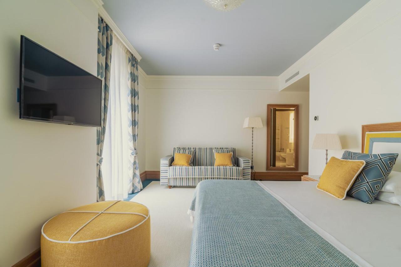 Casa Bianca Al Mare Hotel Lido di Jesolo Bagian luar foto