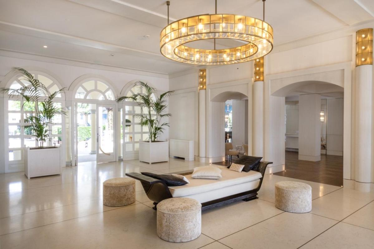 Casa Bianca Al Mare Hotel Lido di Jesolo Bagian luar foto