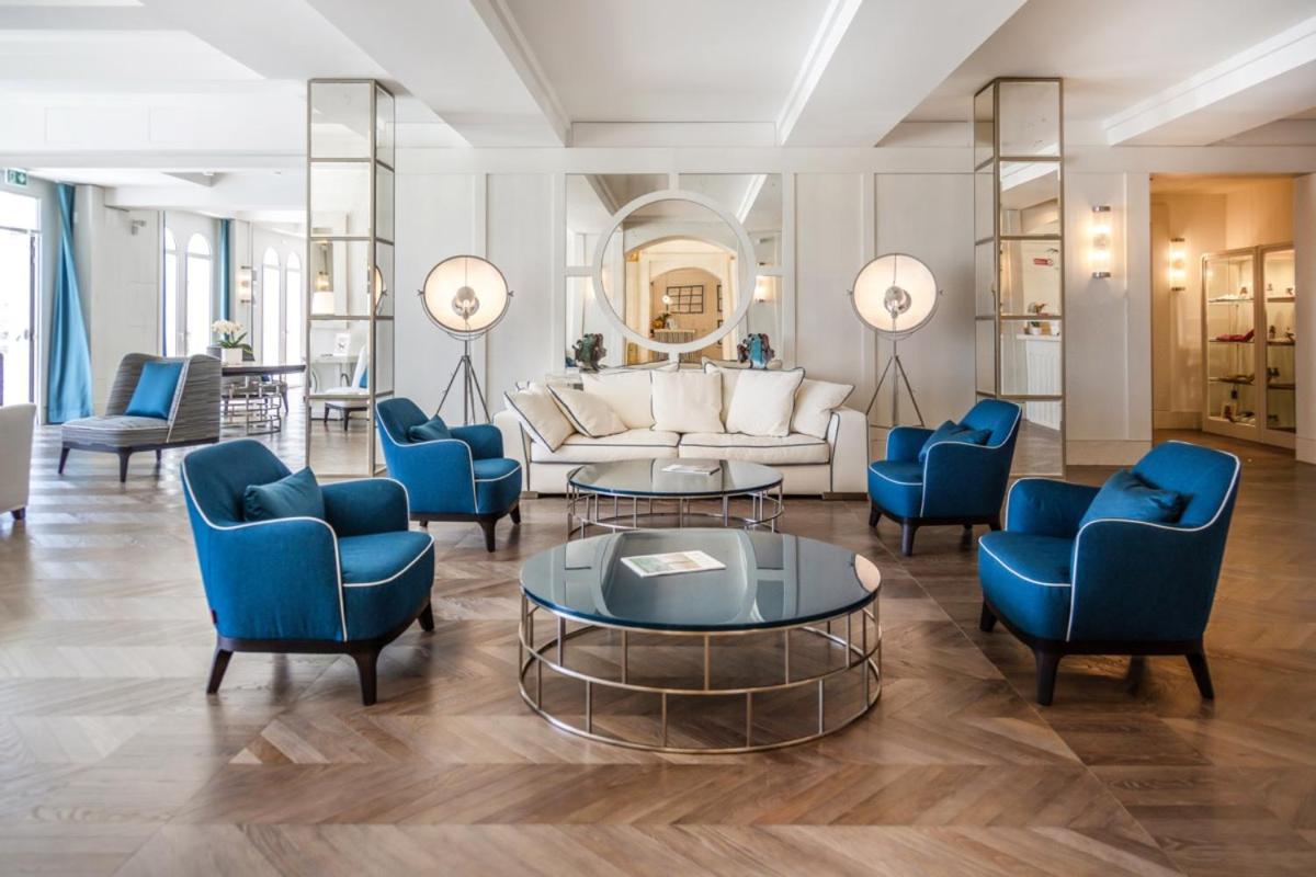 Casa Bianca Al Mare Hotel Lido di Jesolo Bagian luar foto